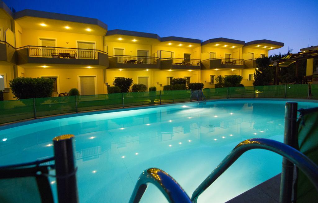 Vakis Apartments Zacharo Exterior foto