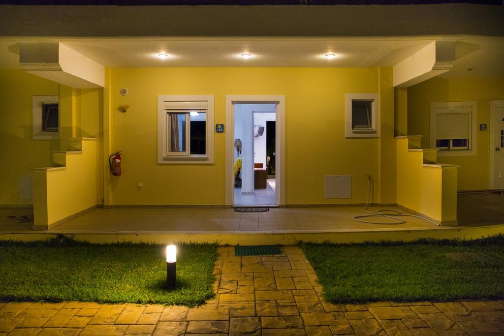 Vakis Apartments Zacharo Exterior foto