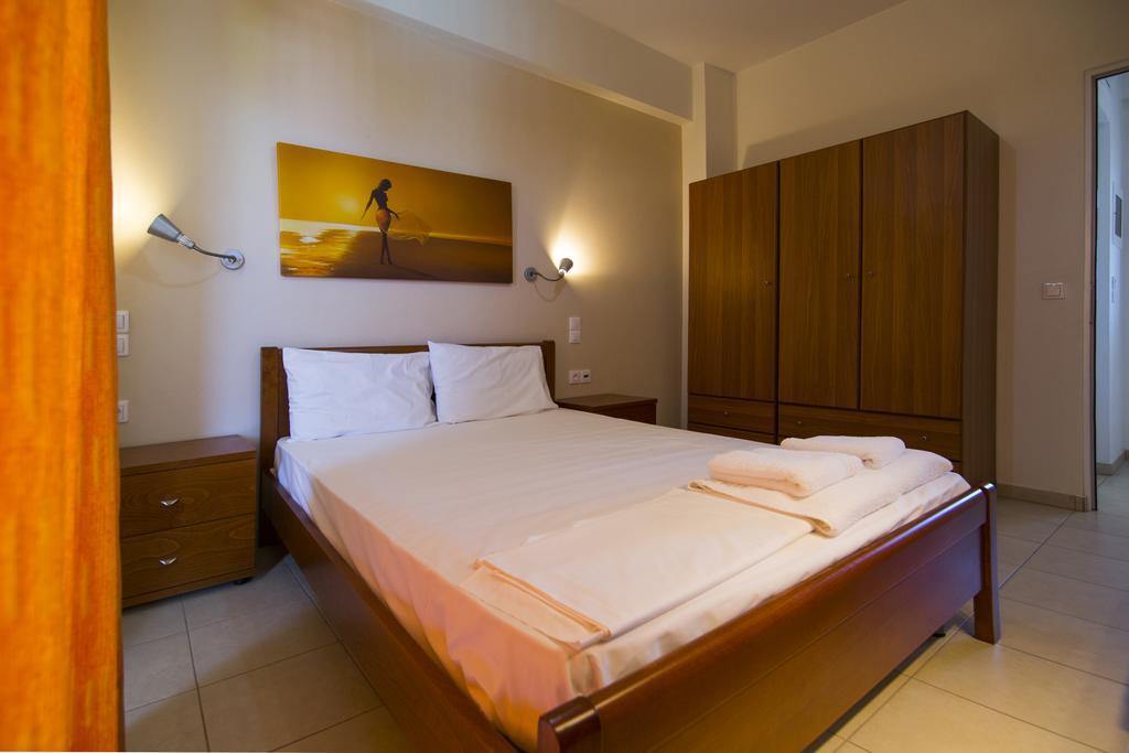 Vakis Apartments Zacharo Habitación foto