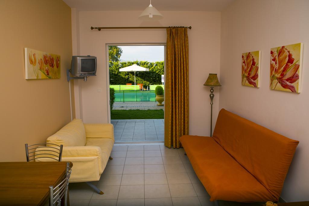 Vakis Apartments Zacharo Exterior foto